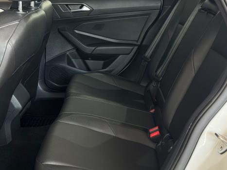 VOLKSWAGEN Jetta 1.4 4P 250 TSI R-LINE AUTOMTICO, Foto 5