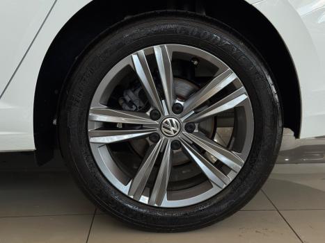 VOLKSWAGEN Jetta 1.4 4P 250 TSI R-LINE AUTOMTICO, Foto 8