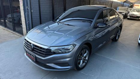 VOLKSWAGEN Jetta 1.4 4P 250 TSI R-LINE AUTOM�TICO, Foto 2