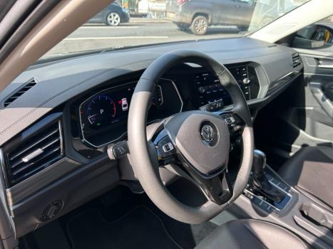 VOLKSWAGEN Jetta 1.4 4P 250 TSI TURBO COMFORTLINE AUTOM�TICO, Foto 9