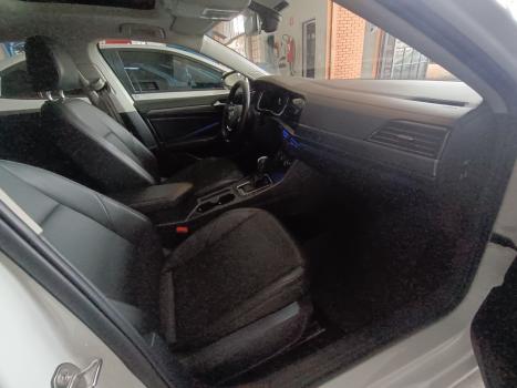VOLKSWAGEN Jetta 1.4 4P 250 TSI TURBO COMFORTLINE AUTOM�TICO, Foto 6