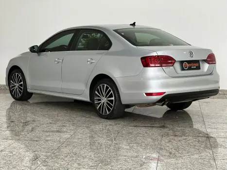 VOLKSWAGEN Jetta 2.0 4P TSI HIGHLINE 200 CV AUTOMTICO, Foto 8