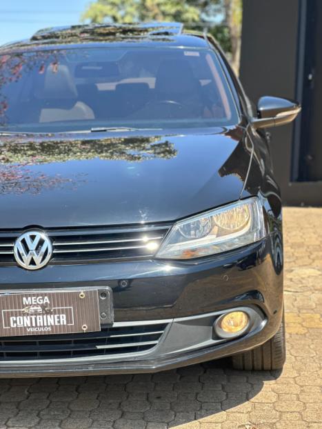 VOLKSWAGEN Jetta 2.0 4P FLEX AUTOMÁTICO, Foto 4 VOLKSWAGEN Jetta 2.0 4P FLEX AUTOMÁTICO, Foto 4