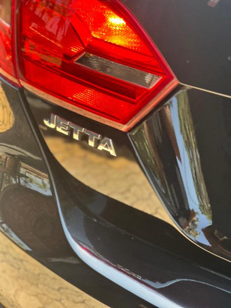 VOLKSWAGEN Jetta 2.0 4P FLEX AUTOMÁTICO, Foto 5 VOLKSWAGEN Jetta 2.0 4P FLEX AUTOMÁTICO, Foto 5