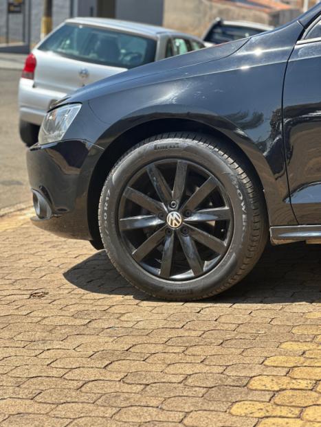 VOLKSWAGEN Jetta 2.0 4P FLEX AUTOMÁTICO, Foto 7 VOLKSWAGEN Jetta 2.0 4P FLEX AUTOMÁTICO, Foto 7