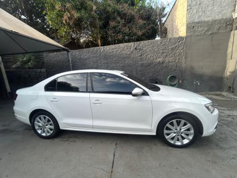 VOLKSWAGEN Jetta 2.0 4P CONFORTLINE TIPTRONIC AUTOMÁTICO, Foto 5 VOLKSWAGEN Jetta 2.0 4P CONFORTLINE TIPTRONIC AUTOMÁTICO, Foto 5