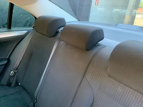 VOLKSWAGEN Jetta 2.0 4P TRENDLINE FLEX AUTOMTICO, Foto 14