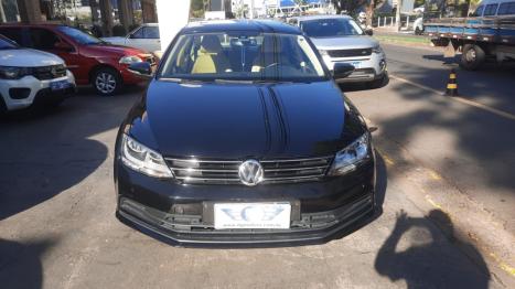 VOLKSWAGEN Jetta 2.0 4P CONFORTLINE FLEX, Foto 2 VOLKSWAGEN Jetta 2.0 4P CONFORTLINE FLEX, Foto 2