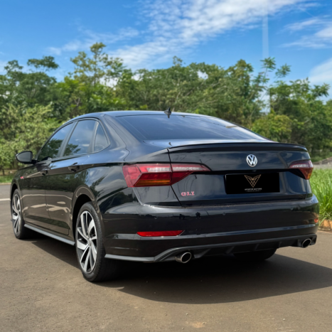 VOLKSWAGEN Jetta 2.0 4P 350 TSI GLI AUTOMÁTICO DSG, Foto 3 VOLKSWAGEN Jetta 2.0 4P 350 TSI GLI AUTOMÁTICO DSG, Foto 3
