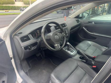 VOLKSWAGEN Jetta 2.0 4P FLEX CONFORTLINE TIPTRONIC AUTOMÁTICO, Foto 8 VOLKSWAGEN Jetta 2.0 4P FLEX CONFORTLINE TIPTRONIC AUTOMÁTICO, Foto 8