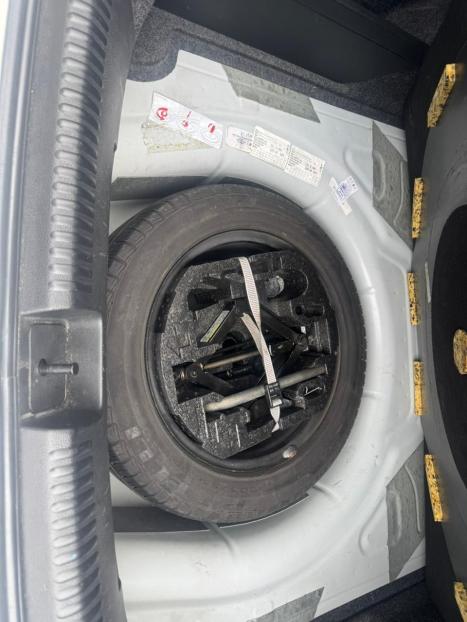 VOLKSWAGEN Jetta 2.0 4P FLEX CONFORTLINE TIPTRONIC AUTOMÁTICO, Foto 9 VOLKSWAGEN Jetta 2.0 4P FLEX CONFORTLINE TIPTRONIC AUTOMÁTICO, Foto 9