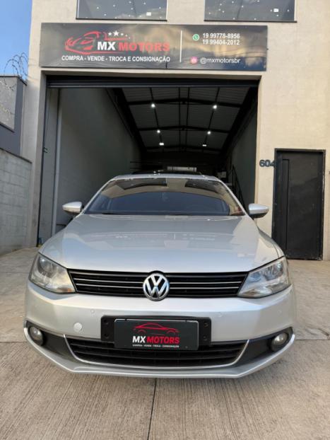 VOLKSWAGEN Jetta 2.0 4P TSI HIGHLINE 200 CV AUTOM�TICO, Foto 2