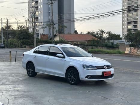 VOLKSWAGEN Jetta 2.0 4P FLEX CONFORTLINE TIPTRONIC AUTOMTICO, Foto 4