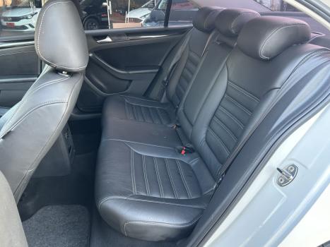 VOLKSWAGEN Jetta 2.0 4P FLEX CONFORTLINE TIPTRONIC AUTOMTICO, Foto 9