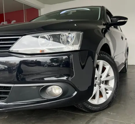 VOLKSWAGEN Jetta 2.0 4P COMFORTLINE TIPTRONIC AUTOM�TICO, Foto 8