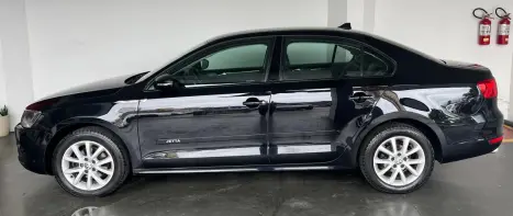 VOLKSWAGEN Jetta 2.0 4P COMFORTLINE TIPTRONIC AUTOM�TICO, Foto 10