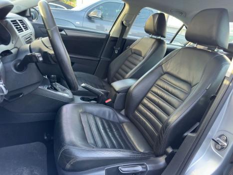 VOLKSWAGEN Jetta 2.0 4P TSI HIGHLINE 200 CV AUTOM�TICO, Foto 12