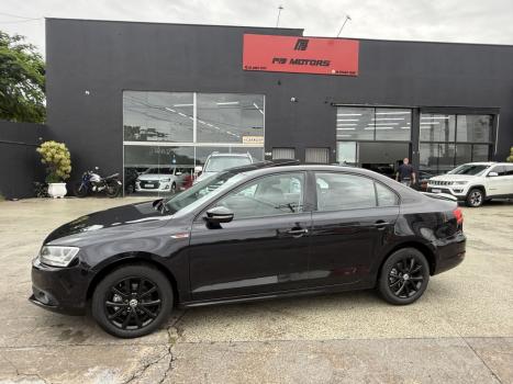 VOLKSWAGEN Jetta 2.0 4P COMFORTLINE TIPTRONIC AUTOM�TICO, Foto 2