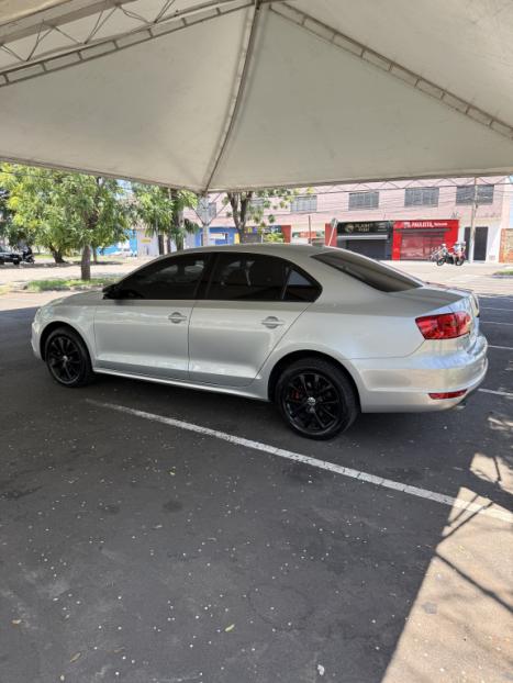 VOLKSWAGEN Jetta 2.0 4P FLEX COMFORTLINE TIPTRONIC AUTOM�TICO, Foto 3