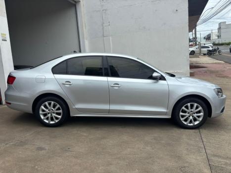 VOLKSWAGEN Jetta 2.0 4P FLEX AUTOM�TICO, Foto 5