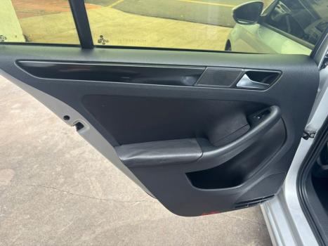VOLKSWAGEN Jetta 2.0 4P FLEX AUTOM�TICO, Foto 18