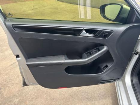 VOLKSWAGEN Jetta 2.0 4P FLEX AUTOM�TICO, Foto 19