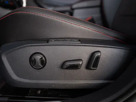 VOLKSWAGEN Jetta 2.0 4P 350 TSI GLI AUTOM�TICO DSG, Foto 10