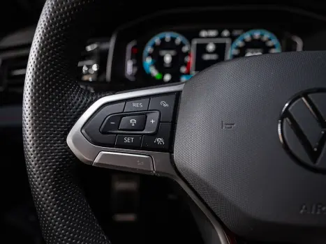 VOLKSWAGEN Jetta 2.0 4P 350 TSI GLI AUTOM�TICO DSG, Foto 14