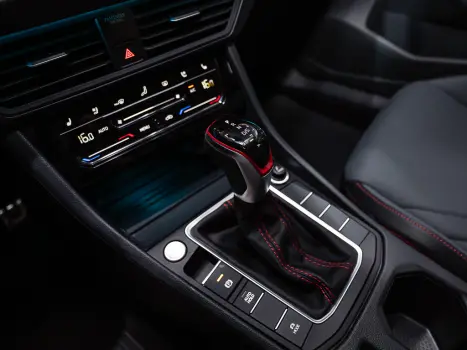 VOLKSWAGEN Jetta 2.0 4P 350 TSI GLI AUTOM�TICO DSG, Foto 21