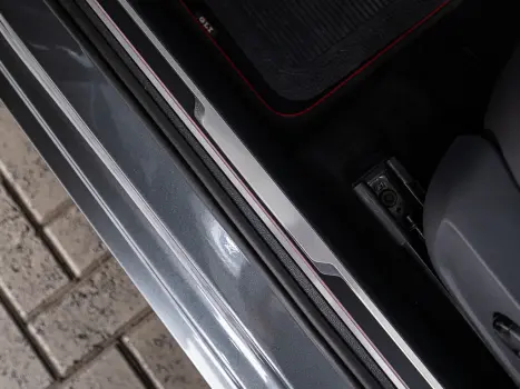 VOLKSWAGEN Jetta 2.0 4P 350 TSI GLI AUTOM�TICO DSG, Foto 27