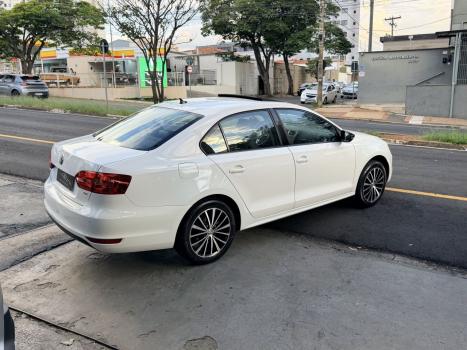 VOLKSWAGEN Jetta 2.0 4P FLEX COMFORTLINE TIPTRONIC AUTOM�TICO, Foto 7