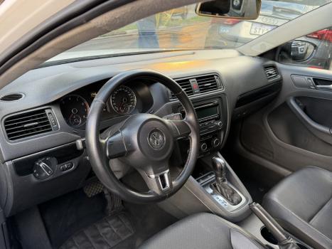 VOLKSWAGEN Jetta 2.0 4P FLEX COMFORTLINE TIPTRONIC AUTOM�TICO, Foto 8