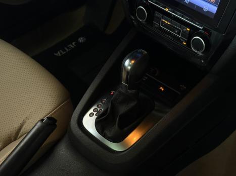 VOLKSWAGEN Jetta 2.0 4P COMFORTLINE TIPTRONIC AUTOM�TICO, Foto 6