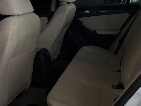 VOLKSWAGEN Jetta 2.0 4P COMFORTLINE TIPTRONIC AUTOM�TICO, Foto 9