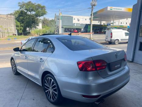 VOLKSWAGEN Jetta 2.0 4P TSI HIGHLINE 200 CV AUTOM�TICO, Foto 4