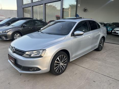 VOLKSWAGEN Jetta 2.0 4P TSI HIGHLINE 200 CV AUTOM�TICO, Foto 2
