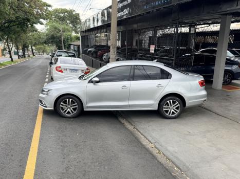 VOLKSWAGEN Jetta 2.0 4P FLEX COMFORTLINE TIPTRONIC AUTOM�TICO, Foto 5