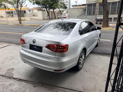 VOLKSWAGEN Jetta 2.0 4P FLEX COMFORTLINE TIPTRONIC AUTOM�TICO, Foto 7