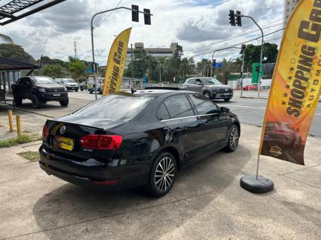 VOLKSWAGEN Jetta 2.0 4P TSI HIGHLINE 211 CV AUTOM�TICO, Foto 4