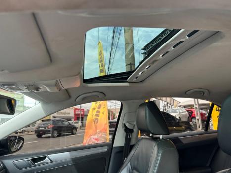 VOLKSWAGEN Jetta 2.0 4P TSI HIGHLINE 211 CV AUTOM�TICO, Foto 10