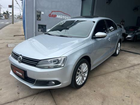 VOLKSWAGEN Jetta 2.0 4P TSI HIGHLINE 200 CV AUTOM�TICO, Foto 2