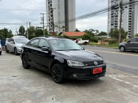 VOLKSWAGEN Jetta 2.0 4P FLEX COMFORTLINE TIPTRONIC AUTOM�TICO, Foto 3