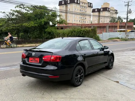 VOLKSWAGEN Jetta 2.0 4P FLEX COMFORTLINE TIPTRONIC AUTOM�TICO, Foto 6
