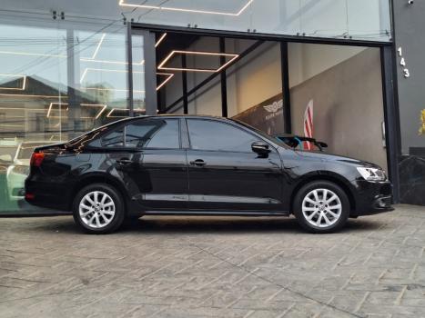 VOLKSWAGEN Jetta 2.0 4P FLEX COMFORTLINE TIPTRONIC AUTOM�TICO, Foto 5