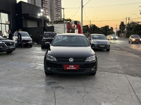 VOLKSWAGEN Jetta 2.0 4P FLEX COMFORTLINE TIPTRONIC AUTOM�TICO, Foto 2