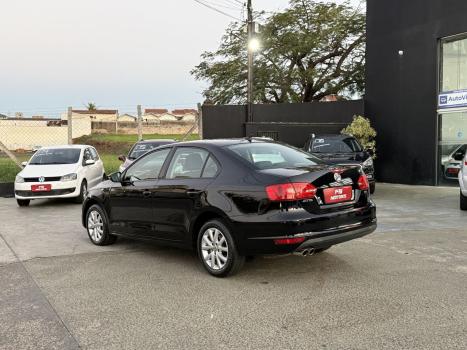 VOLKSWAGEN Jetta 2.0 4P FLEX COMFORTLINE TIPTRONIC AUTOM�TICO, Foto 7