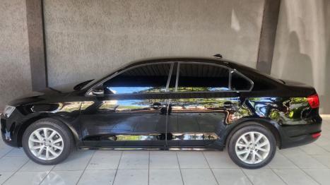 VOLKSWAGEN Jetta 2.0 4P FLEX COMFORTLINE TIPTRONIC AUTOMÁTICO, Foto 3