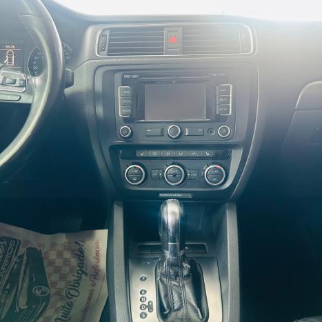 VOLKSWAGEN Jetta 2.0 4P TSI HIGHLINE 211 CV AUTOMÁTICO, Foto 8