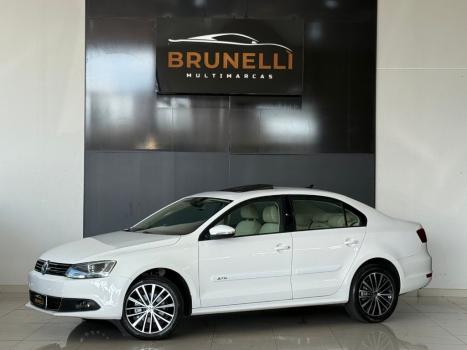 VOLKSWAGEN Jetta 2.0 4P FLEX COMFORTLINE TIPTRONIC AUTOMÁTICO, Foto 1