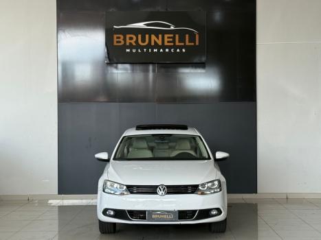 VOLKSWAGEN Jetta 2.0 4P FLEX COMFORTLINE TIPTRONIC AUTOMÁTICO, Foto 2